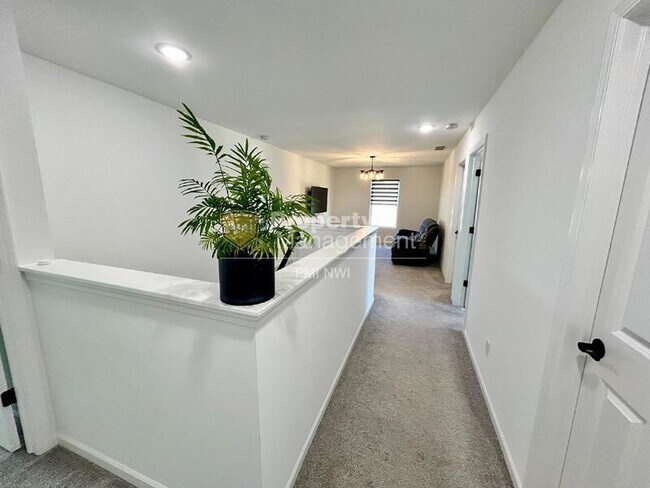 Building Photo - 5625 Burr Rdg Cir