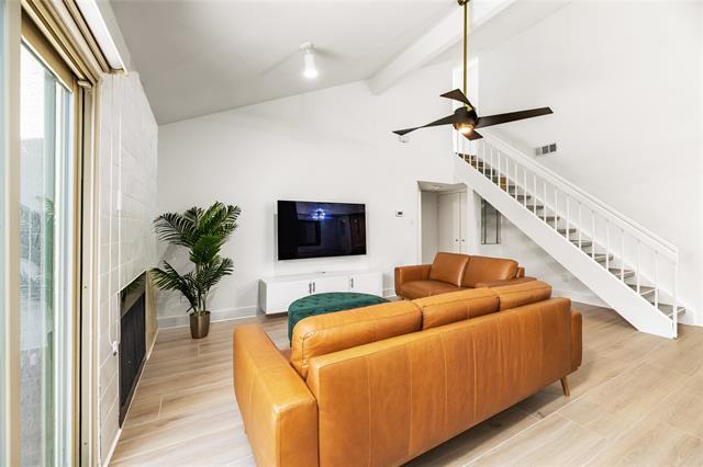 Building Photo - 4242 N Capistrano Dr