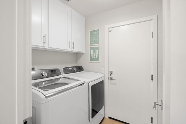 Building Photo - Coastal Retreat in La Costa - Spacious Home with Backyard Oasis