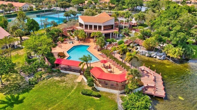 Building Photo - 65 Centennial Ct