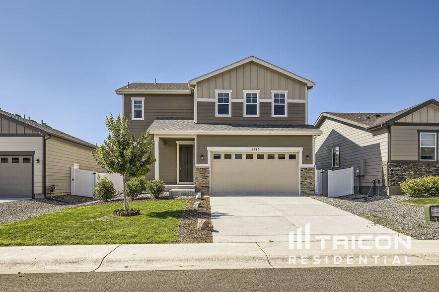 Building Photo - 1813 Paley Dr