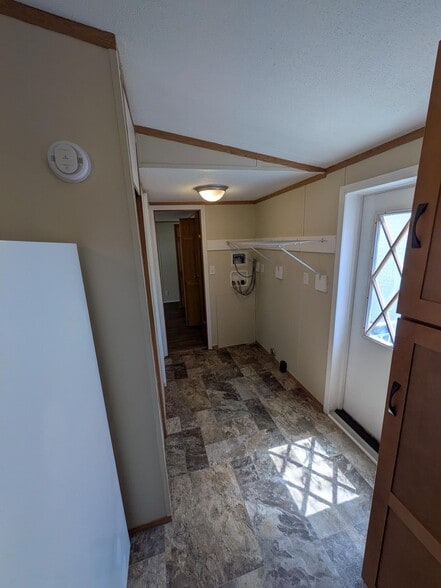 Building Photo - 15 Krista Ln