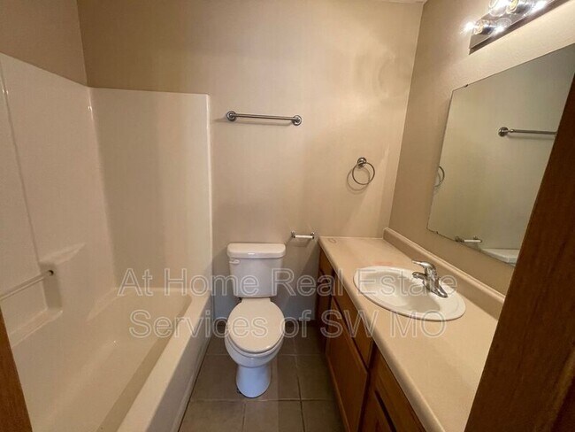 Building Photo - 5596 N. Green