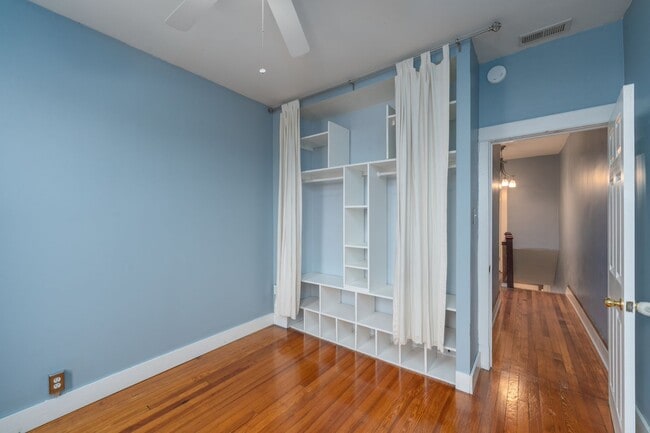 Building Photo - 3-Bedroom, 2-Bathroom in Brewers Hill