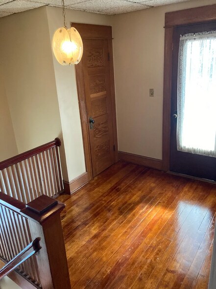 Building Photo - 25 Holbrook St