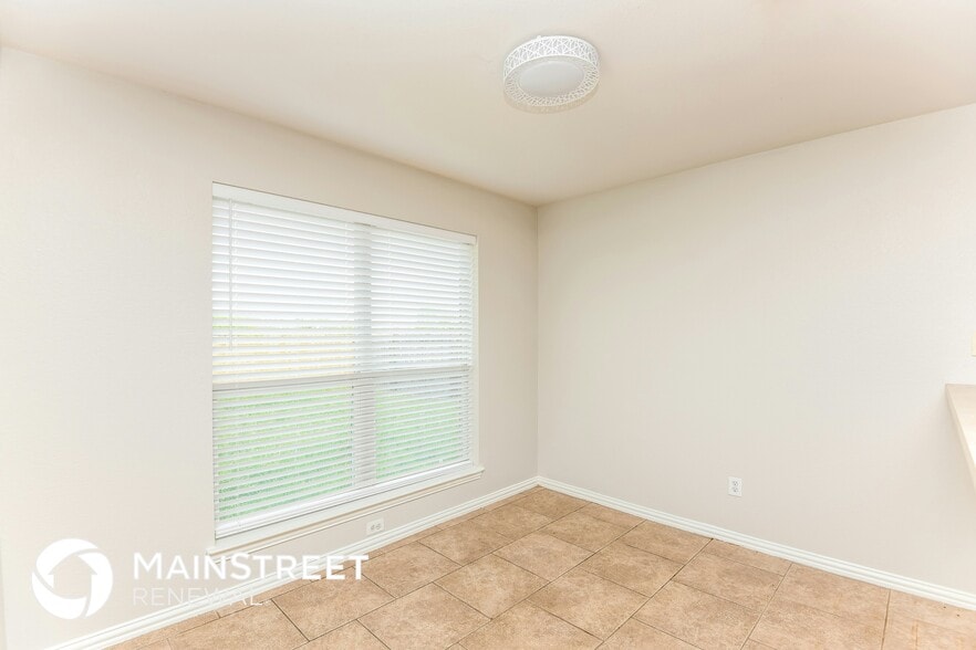 Building Photo - 233 Kennedy Dr