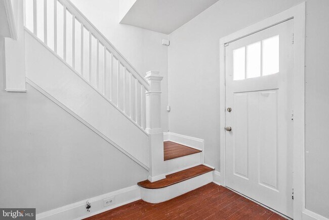 Building Photo - 508 Cording Ave