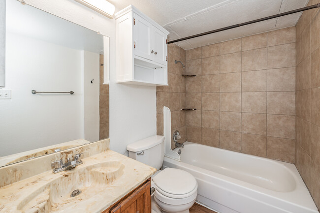 Bath - 3113 Sondra Dr