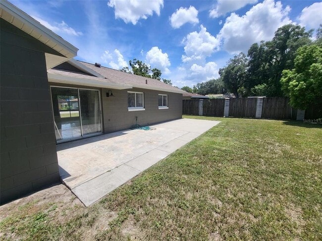 Building Photo - 7722 Westridge Ct