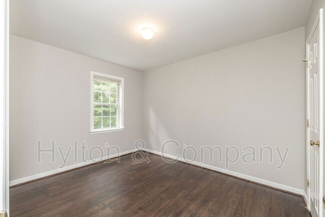 Building Photo - 1506 New York Ave