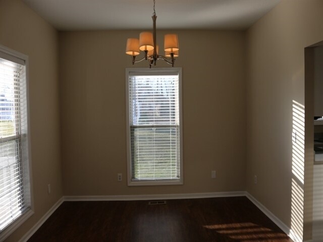 Building Photo - 5411 Meadow Grove Dr