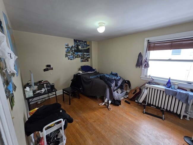 Building Photo - Duluth, MN 3 Bed, 1 Bath