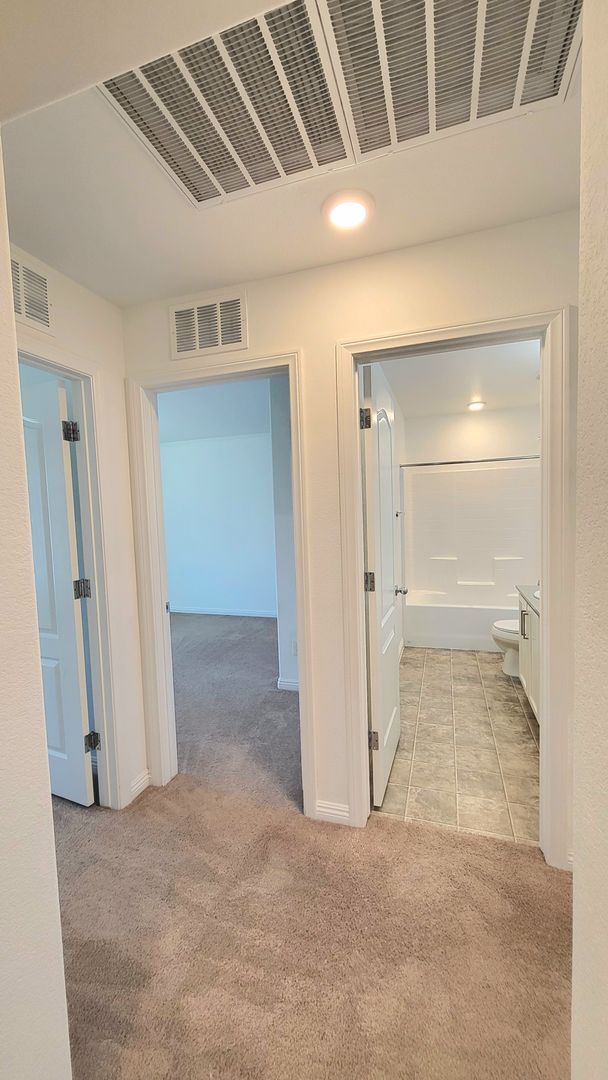 Building Photo - TESORA PAHRUMP - E. Summit Avenue