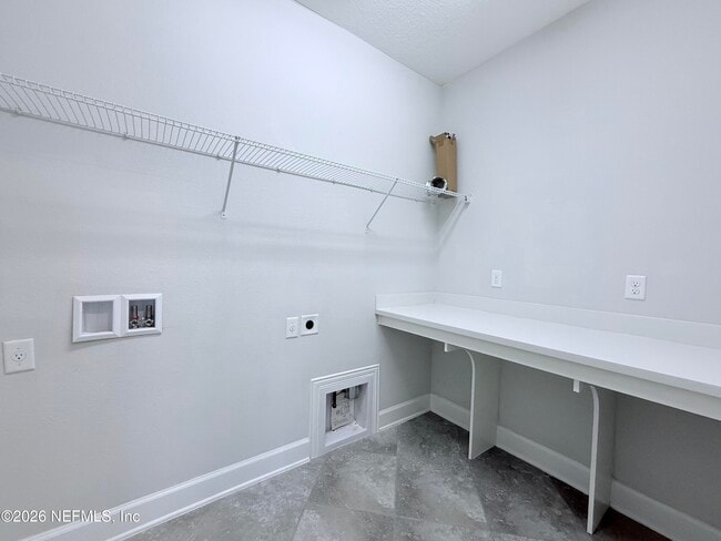 Building Photo - 24 Woodsong Ln