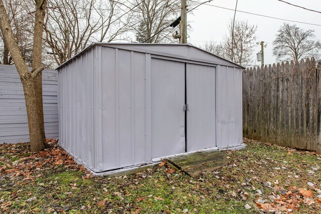 Building Photo - 510 Forest Glen Dr