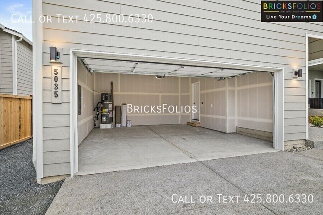 Building Photo - 5035 86th Ave NE