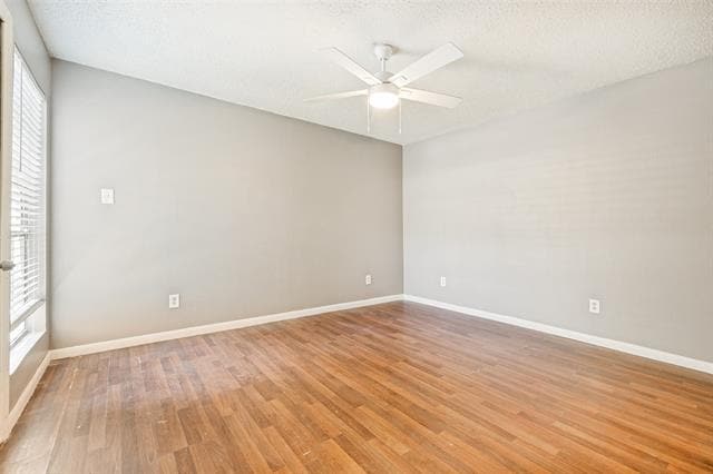 Building Photo - 8560 Park Ln