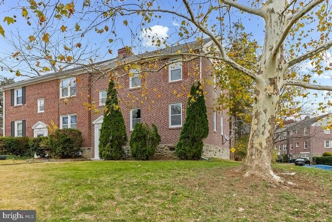 Building Photo - 2203 Steel Rd