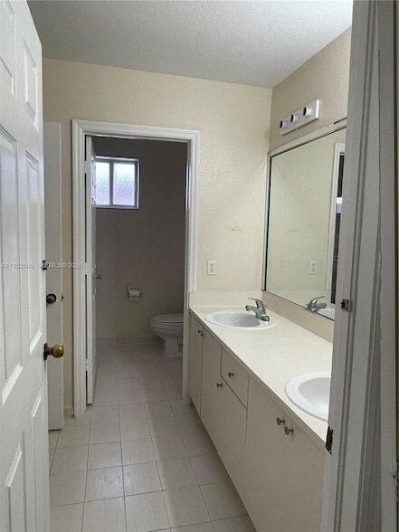 Building Photo - 8771 NW 106th Ln