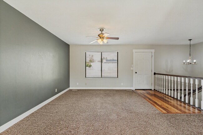 Building Photo - 2175 S 150 W