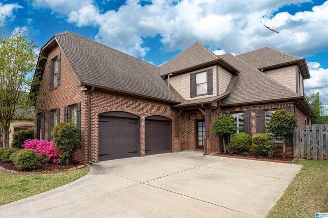 Building Photo - 2217 Chalybe Dr