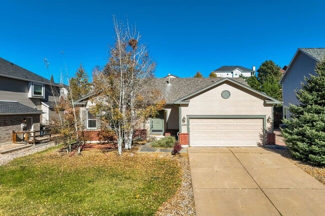 Building Photo - D20 5bdrm Home on Quiet Street in North Co...