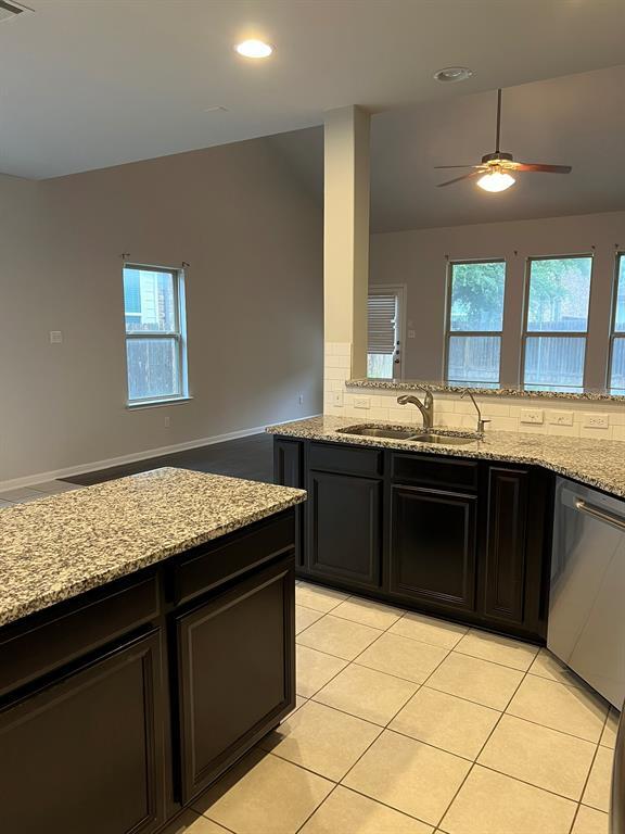 Building Photo - 142 Sugar Creek