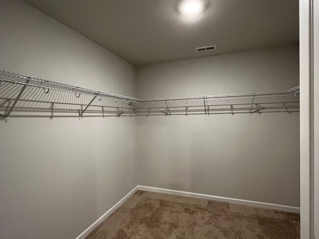 Building Photo - Beautiful Home in New Bern West