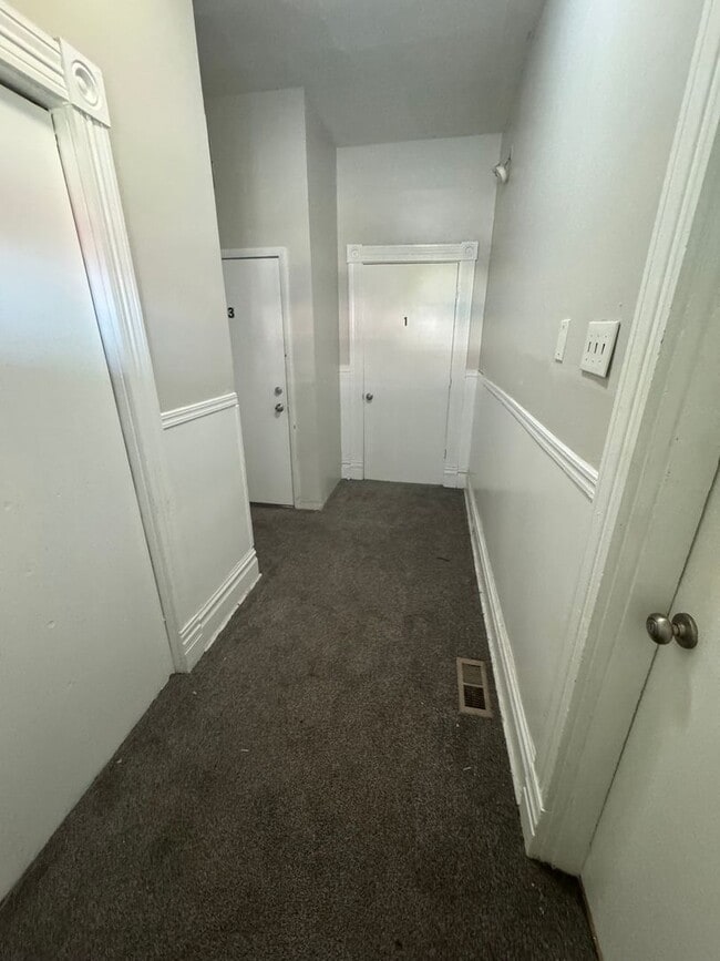 Building Photo - 508 Chestnut St