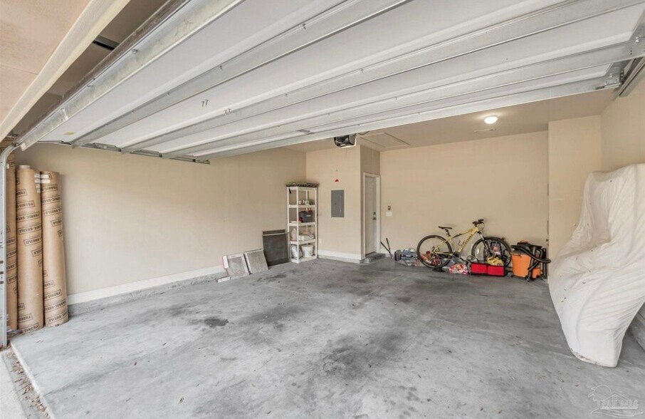 Building Photo - 5811 Rustic Ridge Cir