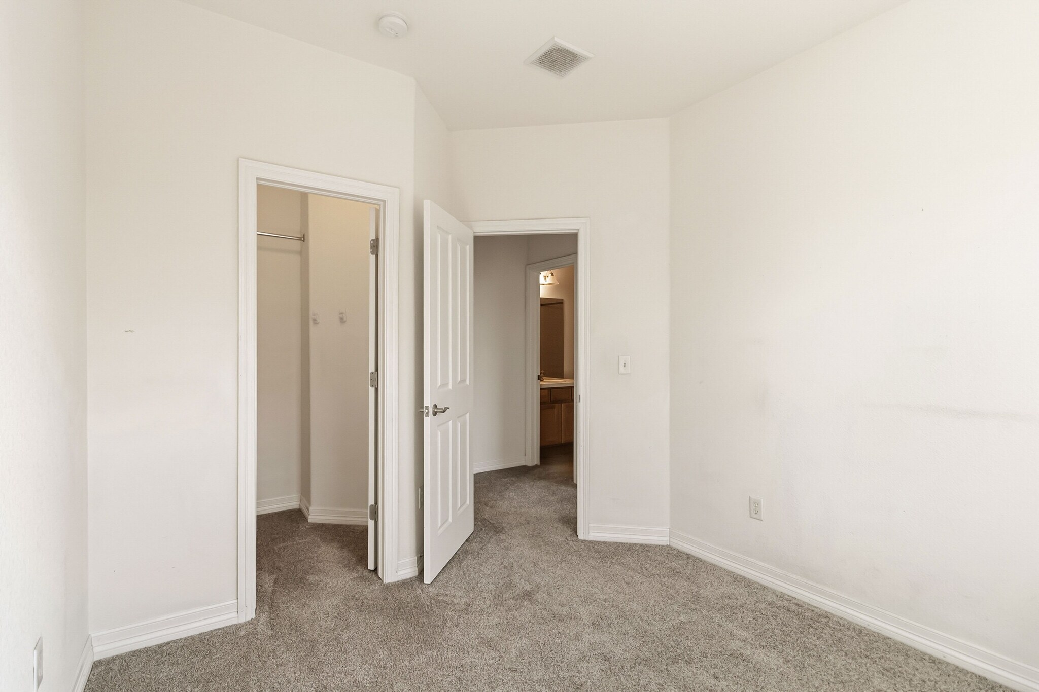 Building Photo - 9219 Kornbrust Cir