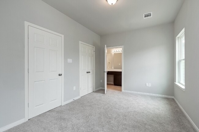 Building Photo - 1043 Marcolin St