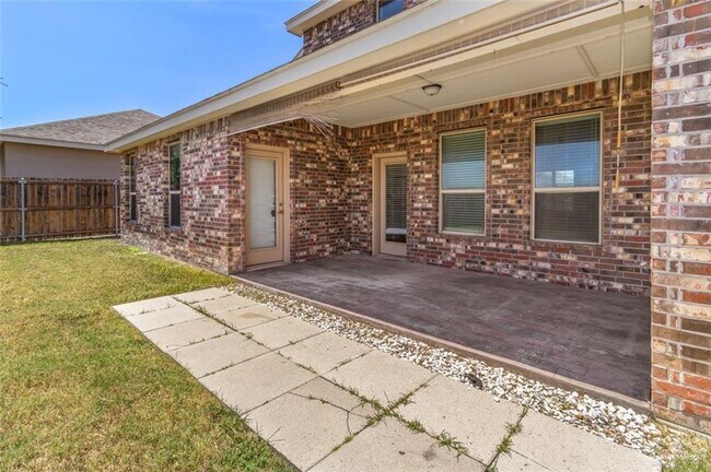 Building Photo - 5217 Lost Creek Ln