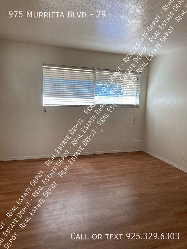 Building Photo - 975 Murrieta Blvd
