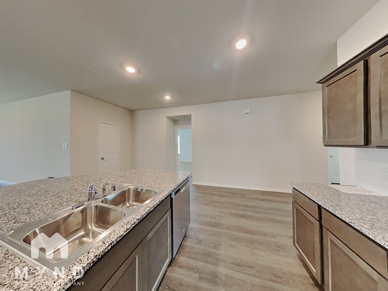 Building Photo - 4101 Black Canyon Dr