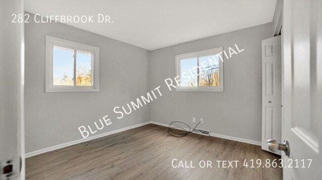 Building Photo - 282 Cliffbrook Dr