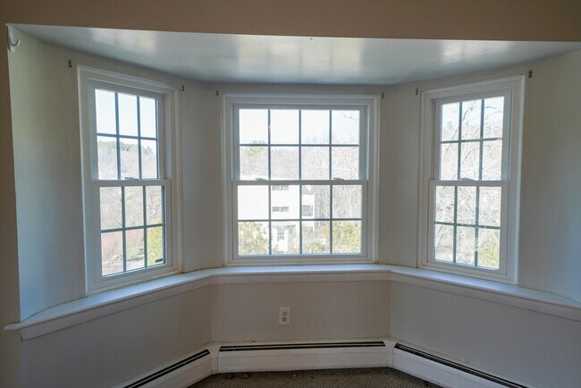 Building Photo - 16 Winter St