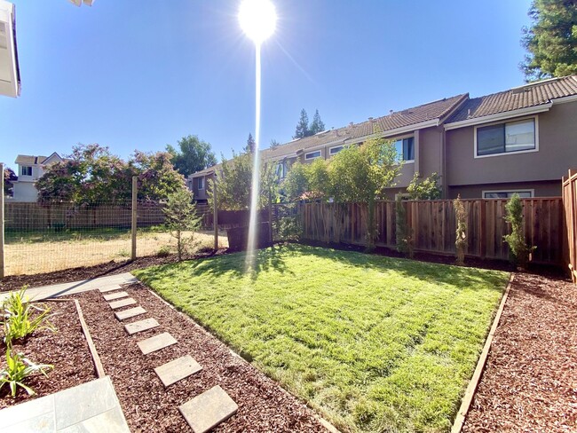 Building Photo - OPEN HOUSE SATURDAY OCT 19th FROM 1 - 3 PM...