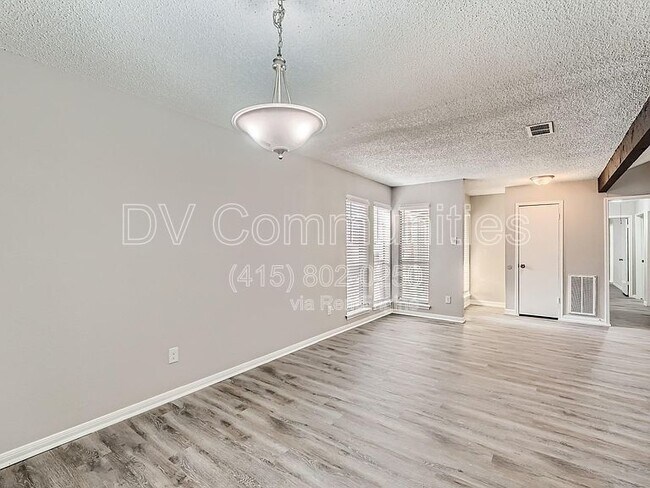 Building Photo - 16310 Cavendish Dr