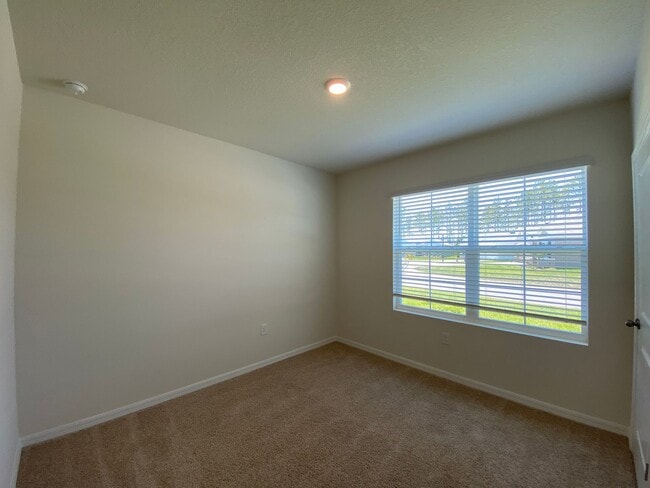 Building Photo - 407 Hickory Course Radial