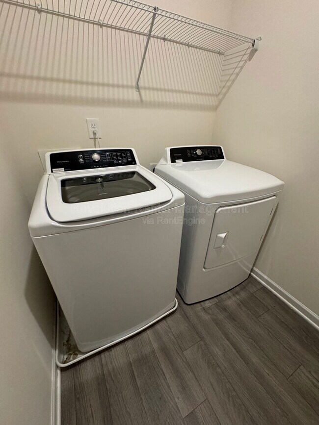 Building Photo - 36 Felton Pl