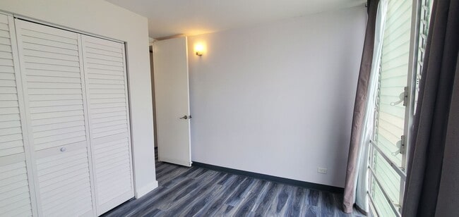 Building Photo - Convenient 2 bed, 1 bath, 1 parking unit in Makiki