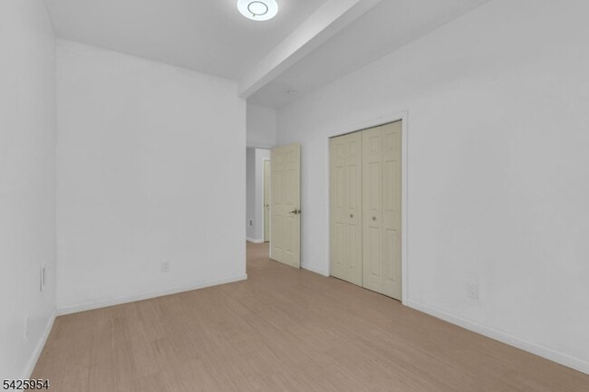 Building Photo - 123 Dodd St