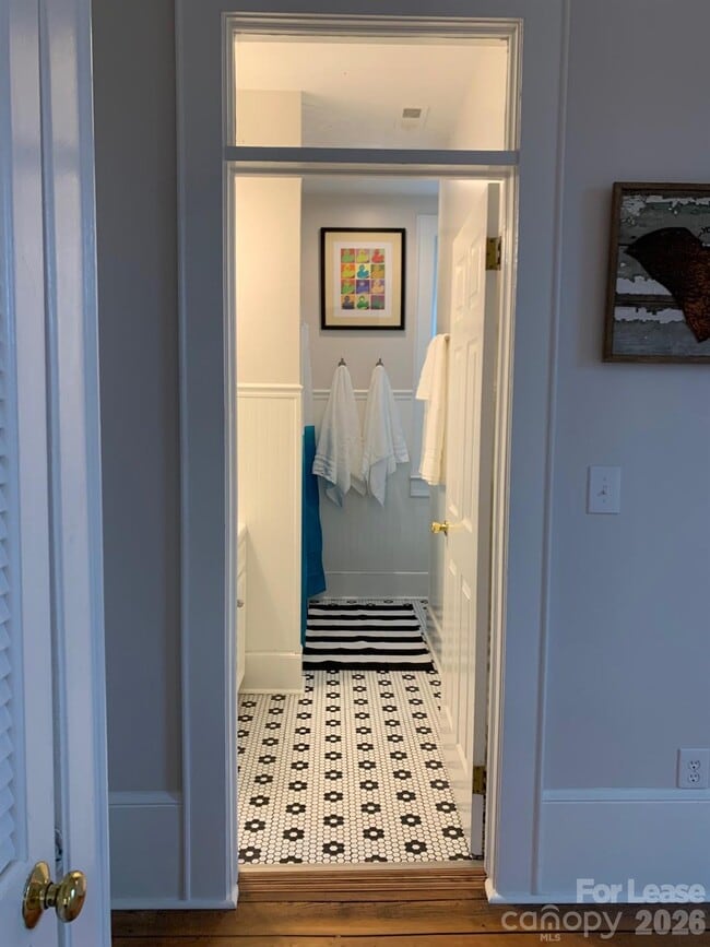 Building Photo - 22 N Congress St