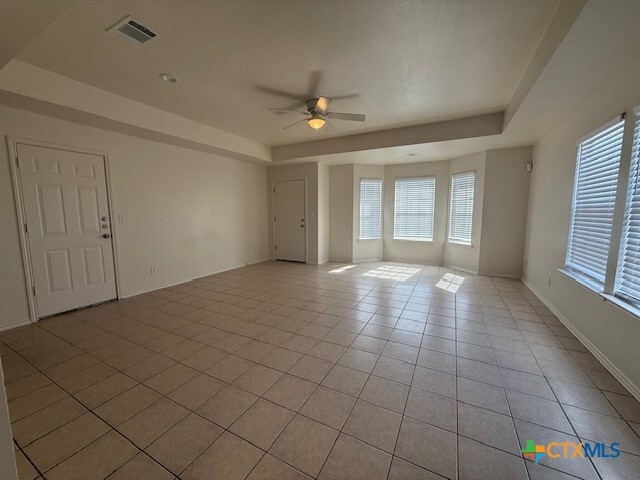 Building Photo - 1160 Hilltop Dr