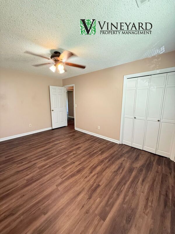 Building Photo - 5065 Sand Wedge Cir