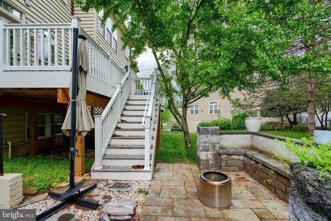 Building Photo - 1639 Whitehall Dr