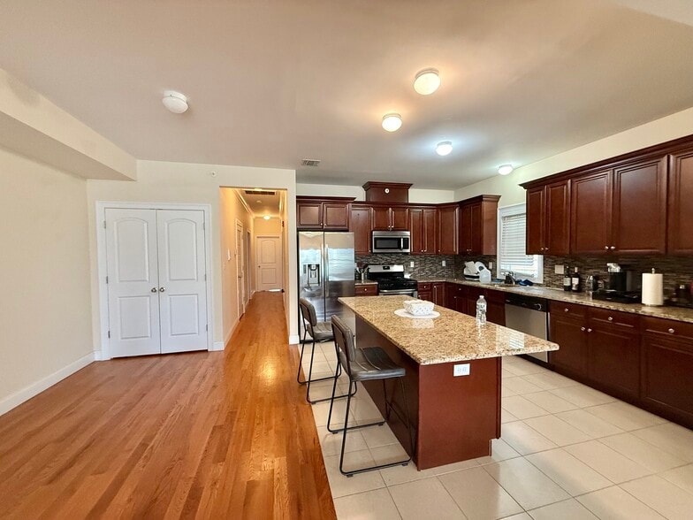 Building Photo - 313 Frank E Rodgers Blvd N