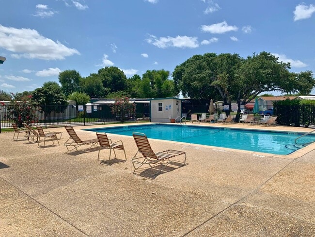 Building Photo - 4801 Goldfield Dr