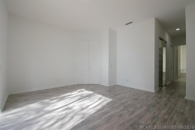 Building Photo - 7046 Fish Creek Ln